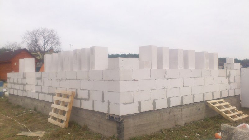 Дом из блоков с крышей из металлочерепицы в Ступинском районе