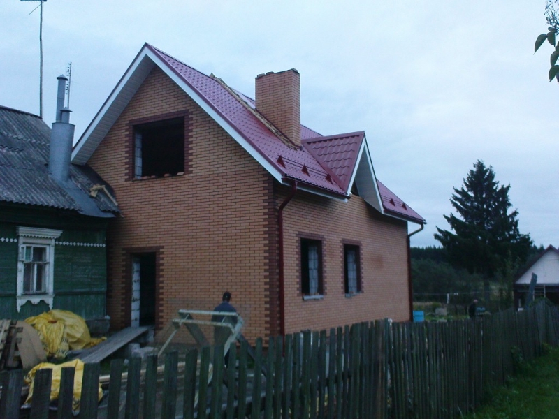 Дача из кирпича