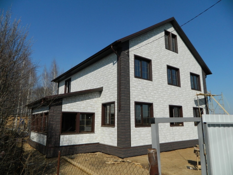 Устройство крыши Grand Line цвет-Шоколад, и монтаж сайдинга Docke Burg цвет-Шерсти с утеплением Кашира, Озеры, Ступино, Иваньково, Серебрянные пруды, Ожерелье