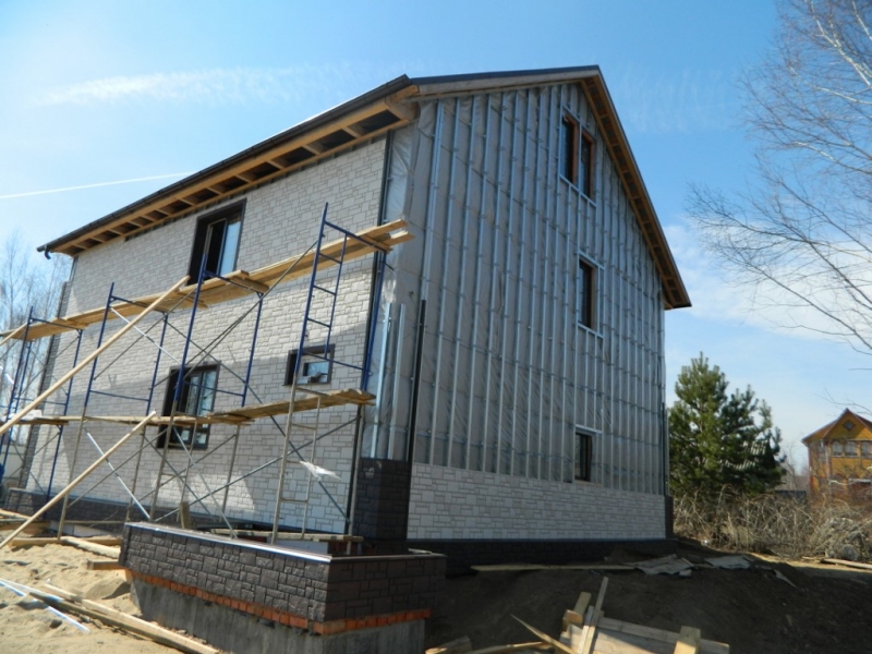 Устройство крыши Grand Line цвет-Шоколад, и монтаж сайдинга Docke Burg цвет-Шерсти с утеплением Кашира, Озеры, Ступино, Иваньково, Серебрянные пруды, Ожерелье