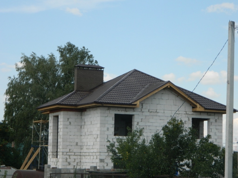 Устройство крыши из металлочерепицы в Кашире, Ступино, Озеры