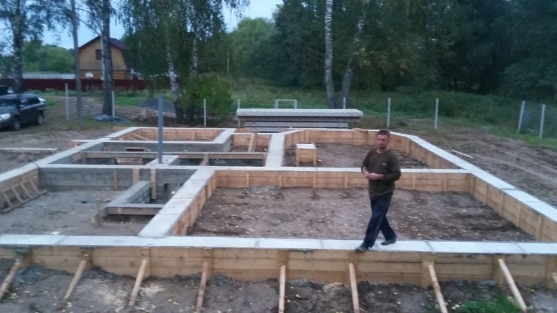 Стоимость ленточного фундамента под дом из газосиликатных блоков, с небольшим подвалом в Ступинском районе
