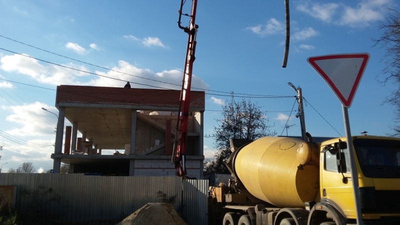 Устройство рулонной кровли с утеплением пенополистиролом и заливкой разуклонной стяжки