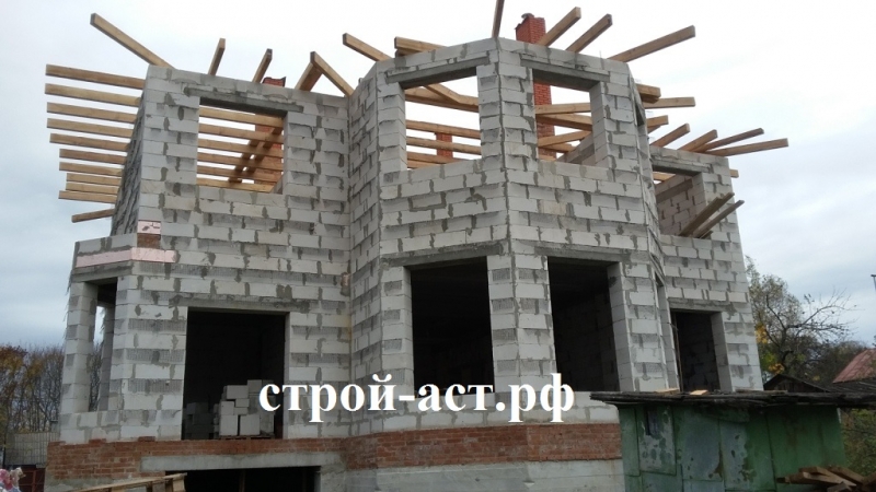 Строительство дома из газосиликатных блоков под облицовочный кирпич в поселке Зендиково