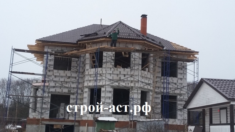 Строительство дома из газосиликатных блоков под облицовочный кирпич в поселке Зендиково