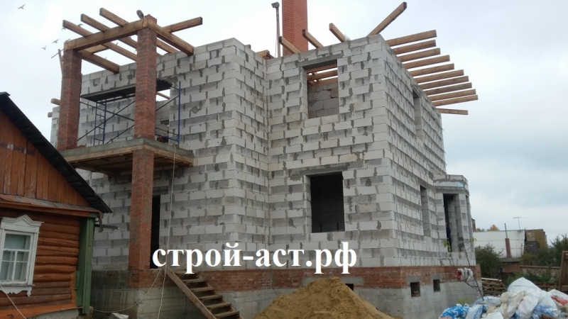 Строительство дома из газосиликатных блоков под облицовочный кирпич в поселке Зендиково