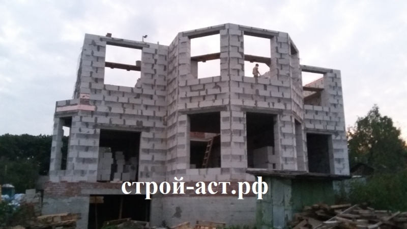 Строительство дома из газосиликатных блоков под облицовочный кирпич в поселке Зендиково