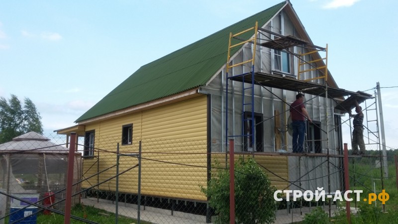 Обшить дом сайдингом Деке блокхаус Woodslide ( с текстурой дерева) цвет Айва с комплектующими Шоколад