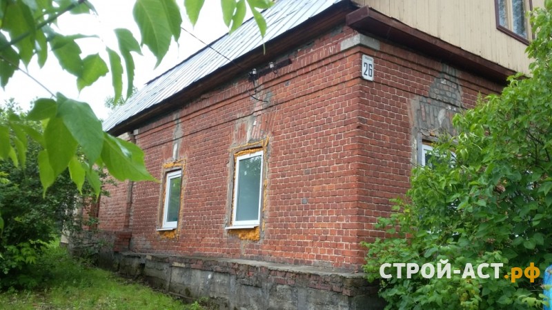 Обшить дом фасадными панелями Деке Berg (под кирпич) цвет Золотистый