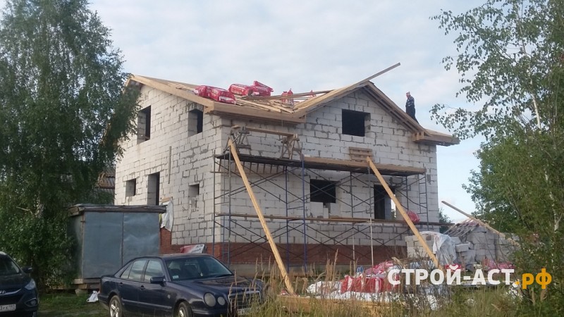 Устройство крыши из металлочерепицы фирмы Гранд Лайн покрытие Quarzit Lite (кварцит лайт) цвет 32 темно-коричневый  в кашире