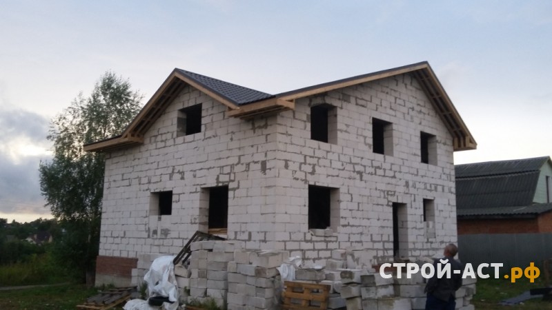 Устройство крыши из металлочерепицы фирмы Гранд Лайн покрытие Quarzit Lite (кварцит лайт) цвет 32 темно-коричневый  в кашире