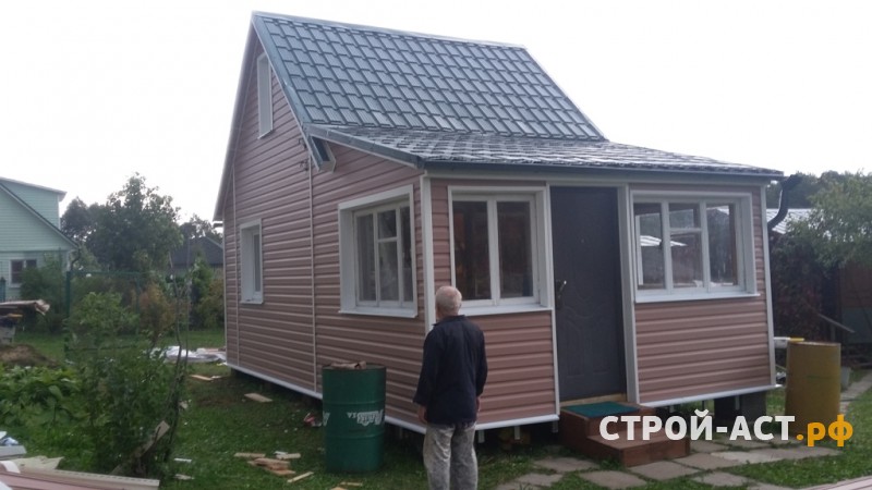 Обшить дачу сайдингом фирмы Деке цвет Капучино с комплектующими пломбир (белые) в Кашира