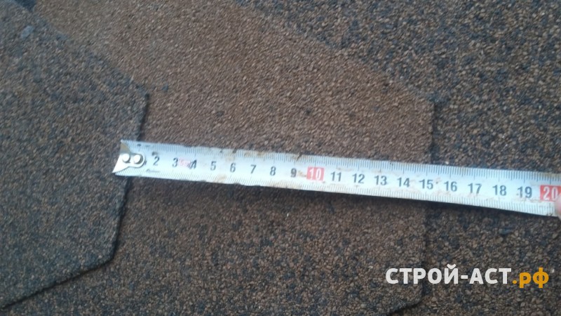 Устройство крыши из гибкой черепицы Тегола Нордик коричневый с отливом водостоком Деке и подшивой свесов Деке  в Кашире