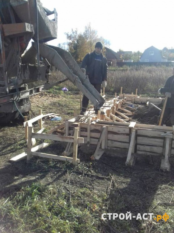 Устройство мелкозаглубленного плавающего ленточного фундамента под деревянный или каркасный дом.