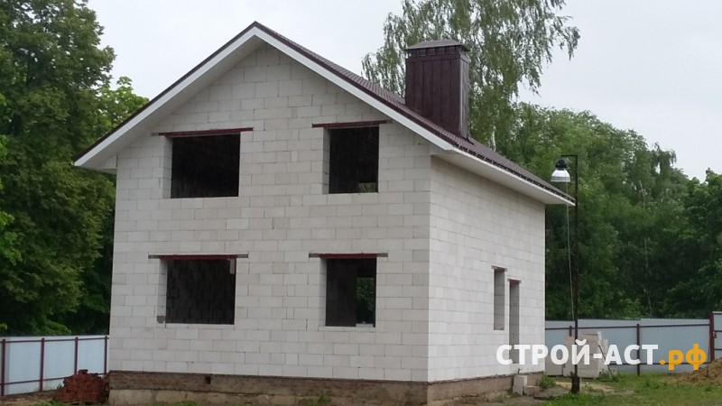 Построить дом из газосиликатных блоков (размер 8х10)  покрытие кровли металлочерепица Гранд Лайн  и установка сегментного короба на трубу