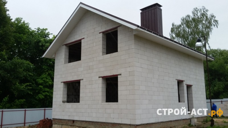 Построить дом из газосиликатных блоков (размер 8х10)  покрытие кровли металлочерепица Гранд Лайн  и установка сегментного короба на трубу