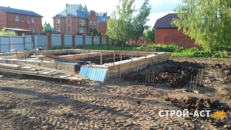 Устройство фундамента из фундаментных блоков ФБС  с армопоясом