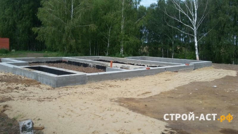 Устройство фундамента из фундаментных блоков ФБС  с армопоясом