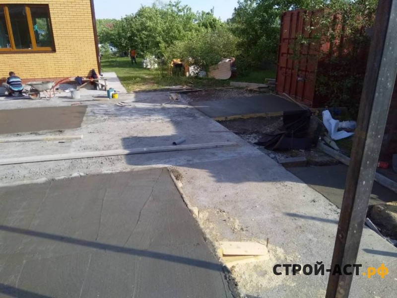 Устройство фундамента монолитная плита под гараж и лента под забор, а также устройство бетонной площадки под парковку машин