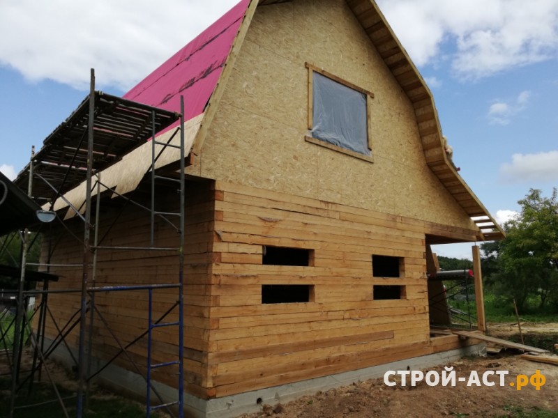 Построить полутораэтажный дом из бруса с мягкой черепицей Деке